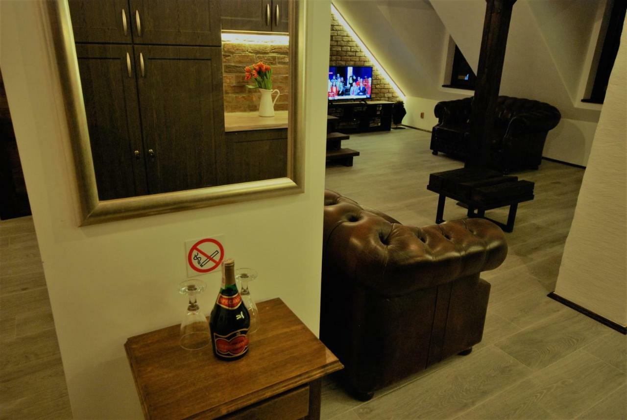 Atticapartment ลูบลิน ภายนอก รูปภาพ