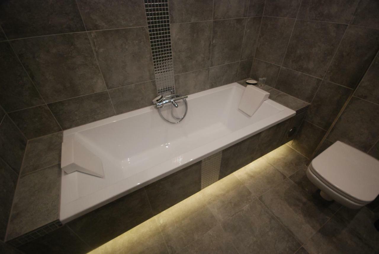 Atticapartment ลูบลิน ภายนอก รูปภาพ